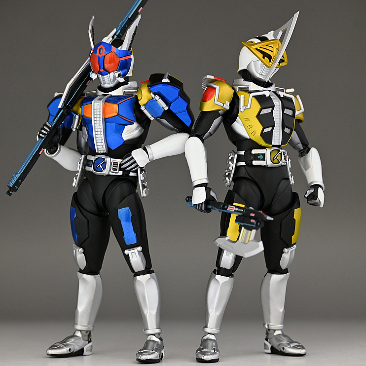S.H.Figuarts 真骨彫 仮面ライダー電王 ロッド&アックスフォーム