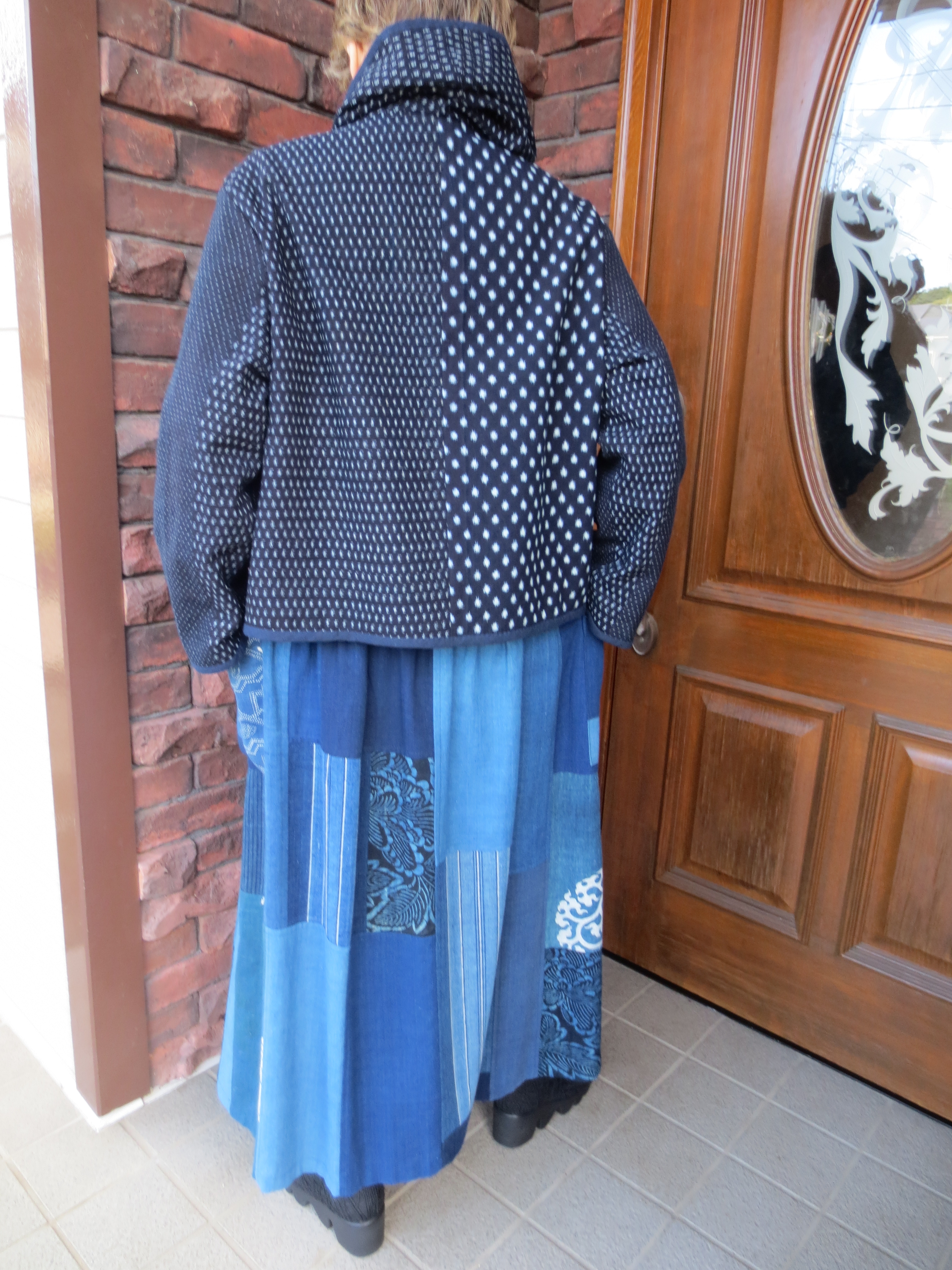 古布リメイク 型染め 紅花染め 藍染 刺し子のプルオーバー