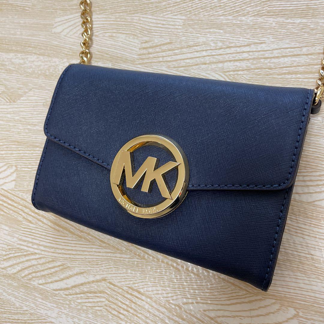 新作入荷限定SALE Michael Kors - マイケルコース チェーンウォレット