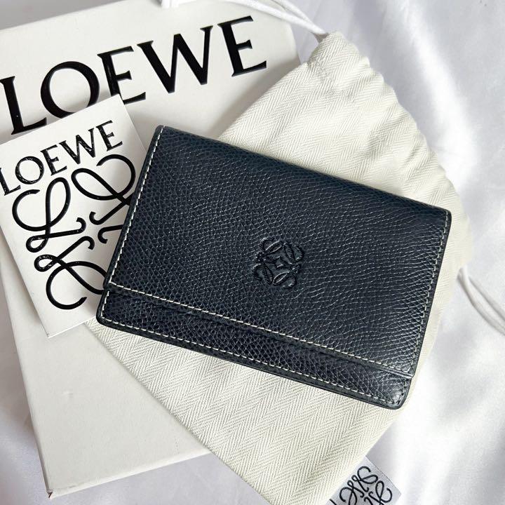 LOEWE カードケース 新品未使用！ 小物 名刺入れ/定期入れ le-routeur